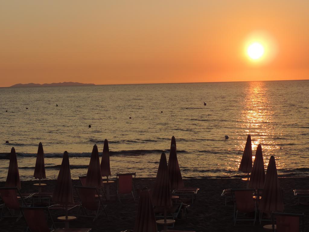 Noemi Apartment San Vincenzo Cameră foto