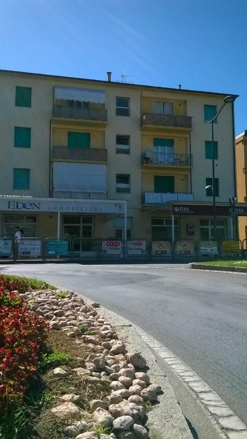 Noemi Apartment San Vincenzo Exterior foto